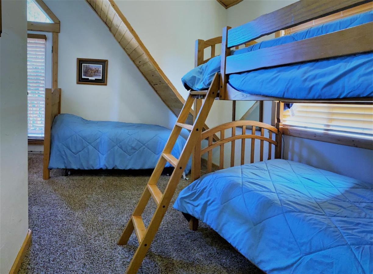 The Hideaway Hostel Island Park Esterno foto